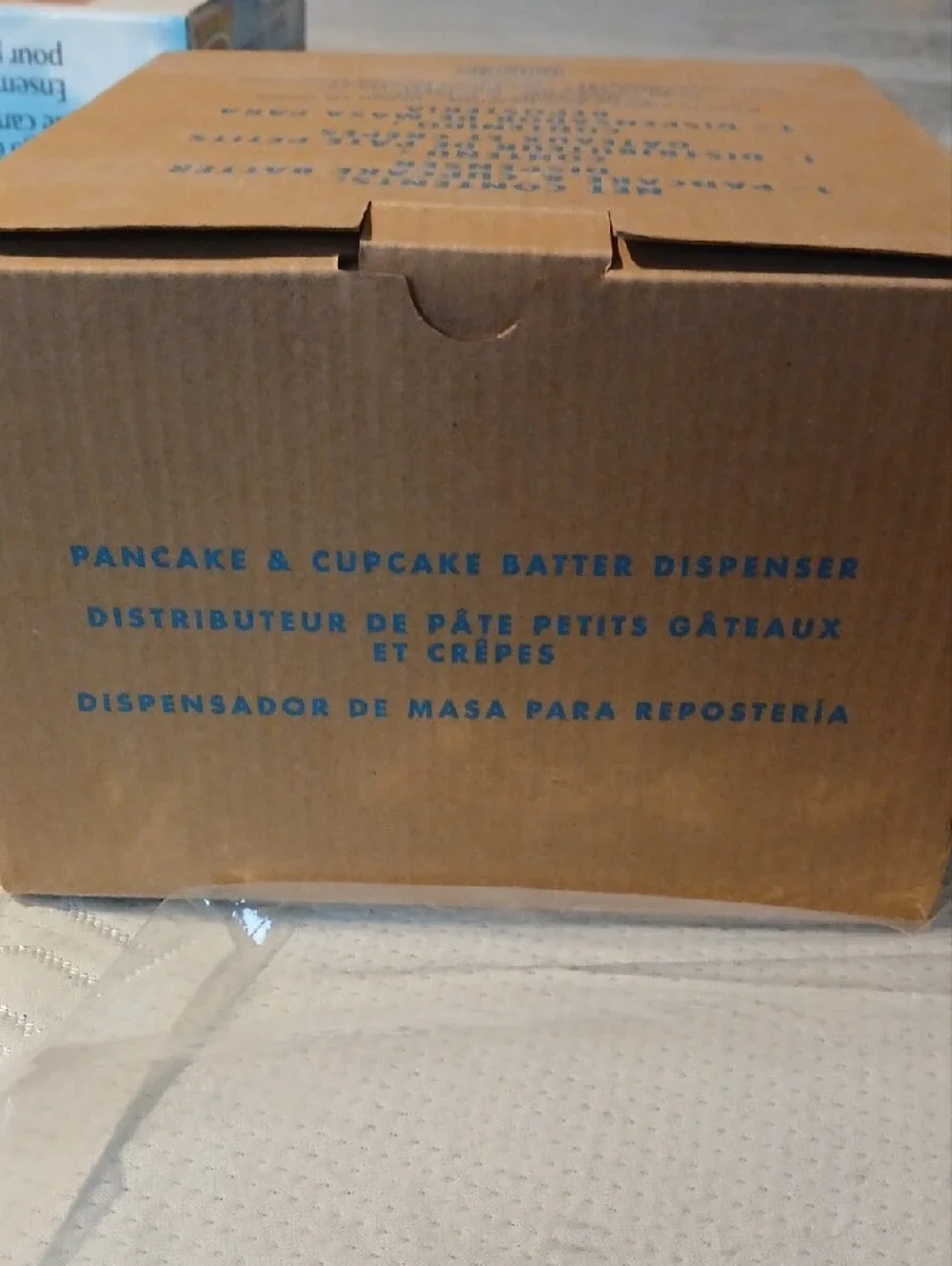 Avon Pancake And Cupcake Batter Despenser-NIB
